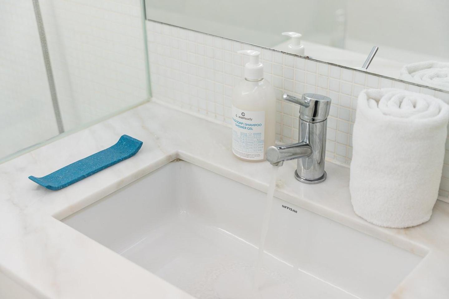 Guestready - Spacious And Modern Apt W/ Skylight Porto Exterior photo